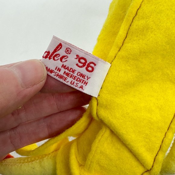 Vintage 1996 Annalee Posable Doll Banana 8” Halloween Costume Weird Creepy Wink - Picture 6 of 7